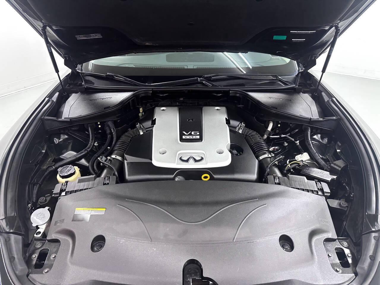 Infiniti Q70 L 3.7 2017