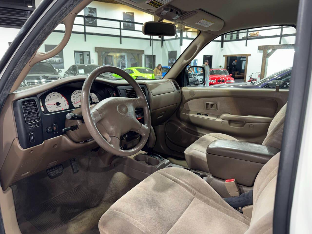 Toyota Tacoma PreRunner Double Cab V6 2WD 2004