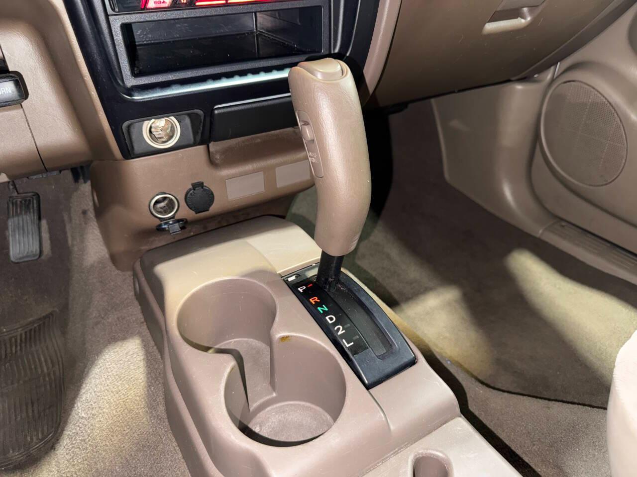 Toyota Tacoma PreRunner Double Cab V6 2WD 2004