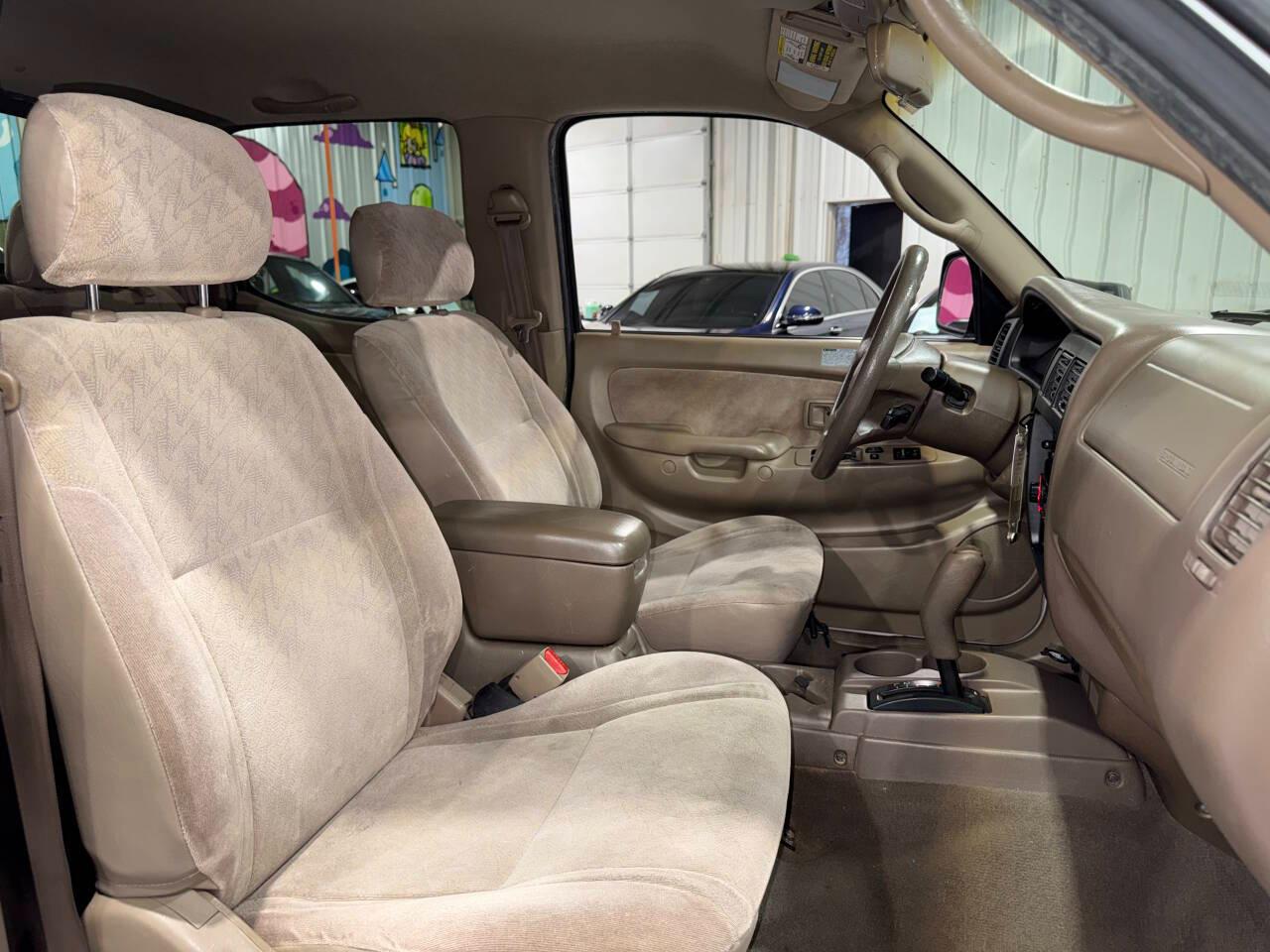 Toyota Tacoma PreRunner Double Cab V6 2WD 2004