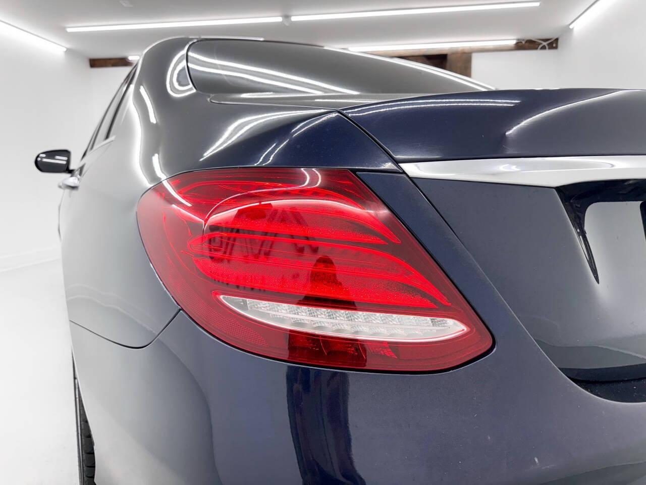 Mercedes-Benz E-Class E300 Luxury Sedan 2017