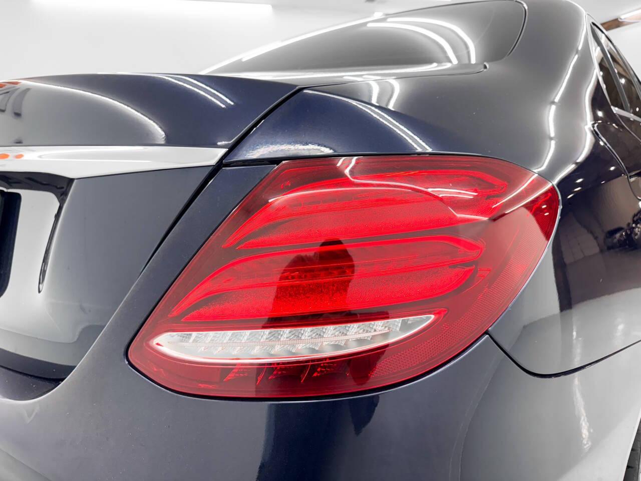 Mercedes-Benz E-Class E300 Luxury Sedan 2017