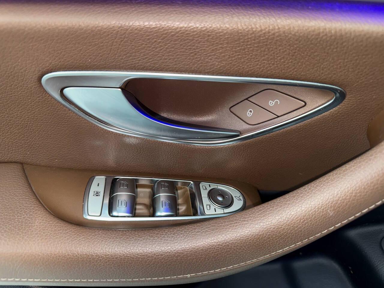 Mercedes-Benz E-Class E300 Luxury Sedan 2017