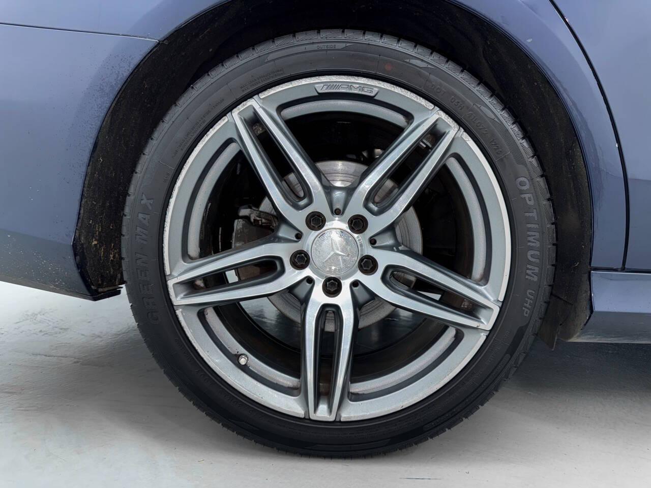 Mercedes-Benz E-Class E300 Luxury Sedan 2017