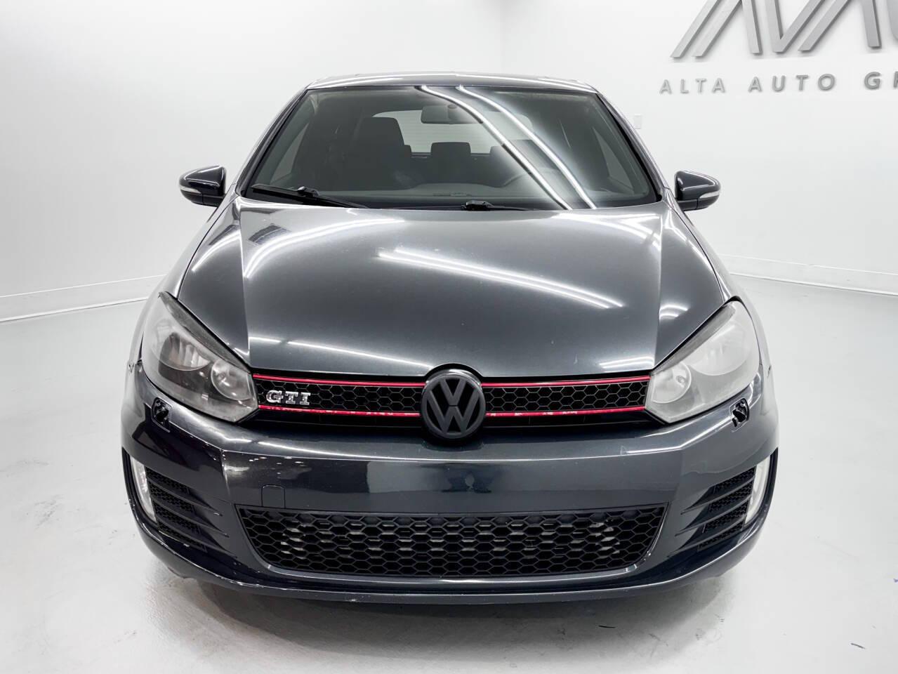 Volkswagen GTI 2.0T Coupe 2010