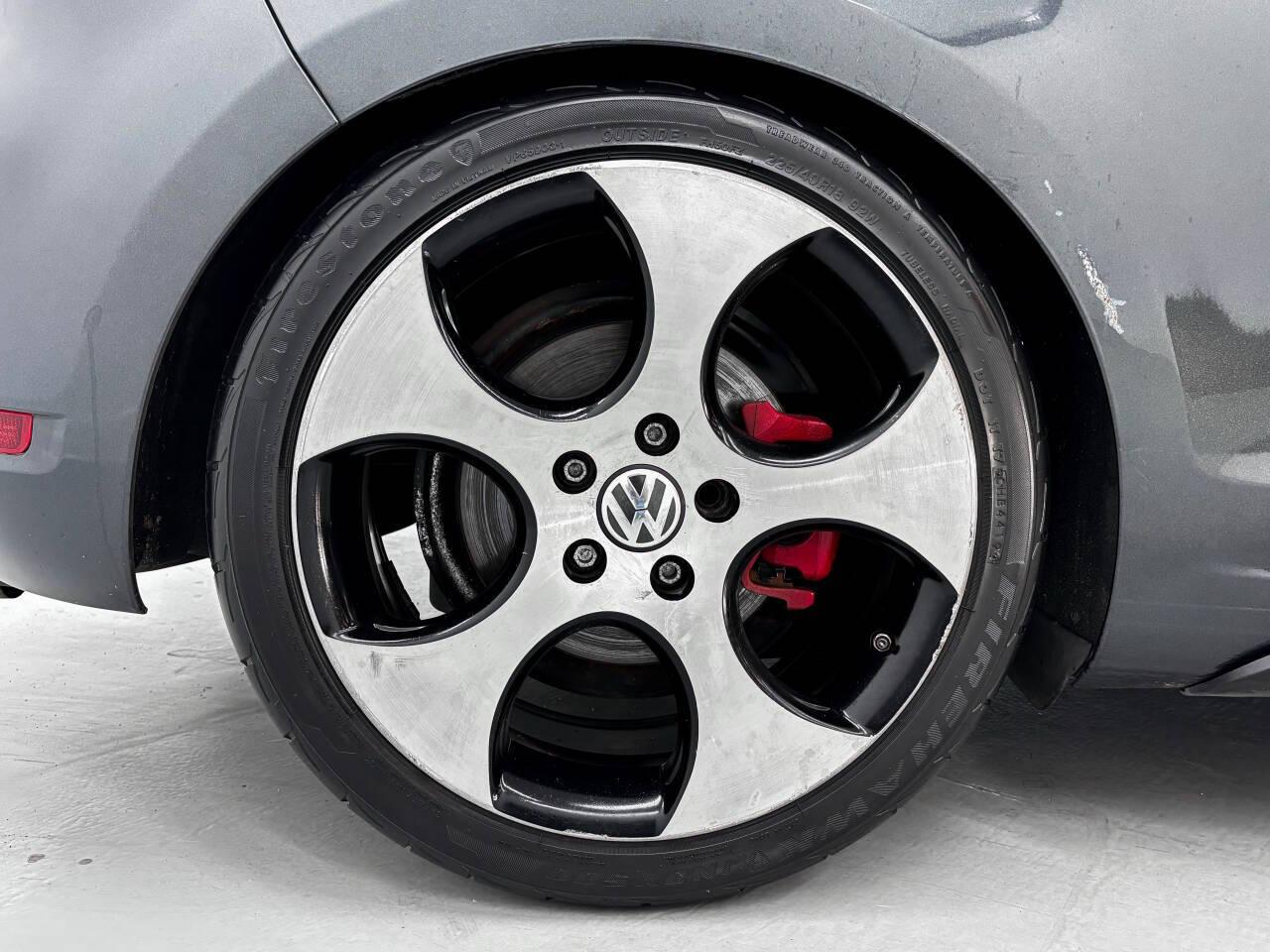 Volkswagen GTI 2.0T Coupe 2010