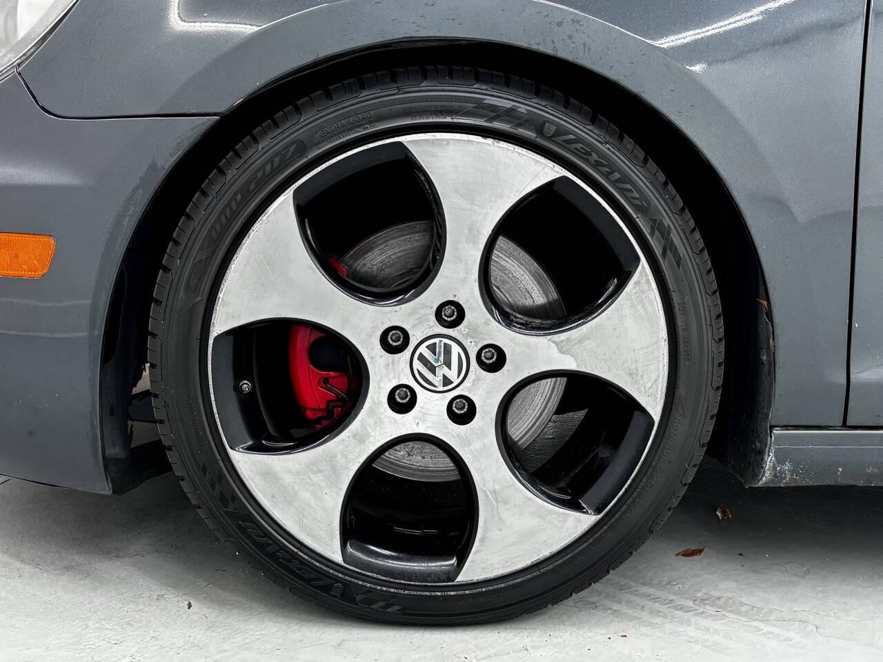 Volkswagen GTI 2.0T Coupe 2010