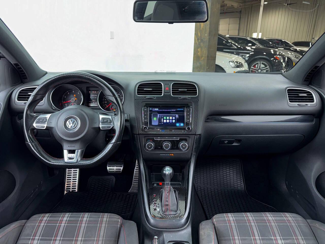 Volkswagen GTI 2.0T Coupe 2010