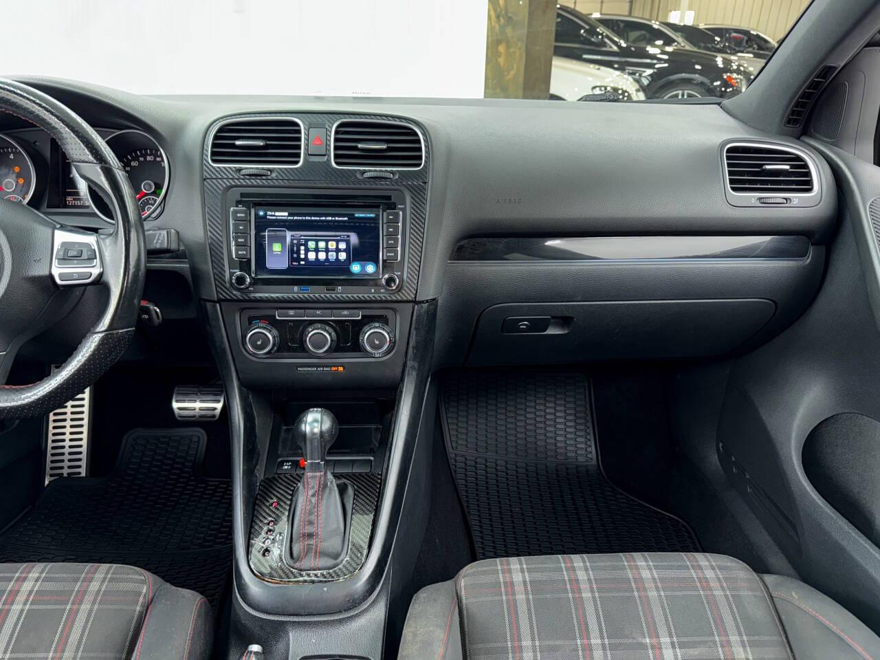 Volkswagen GTI 2.0T Coupe 2010