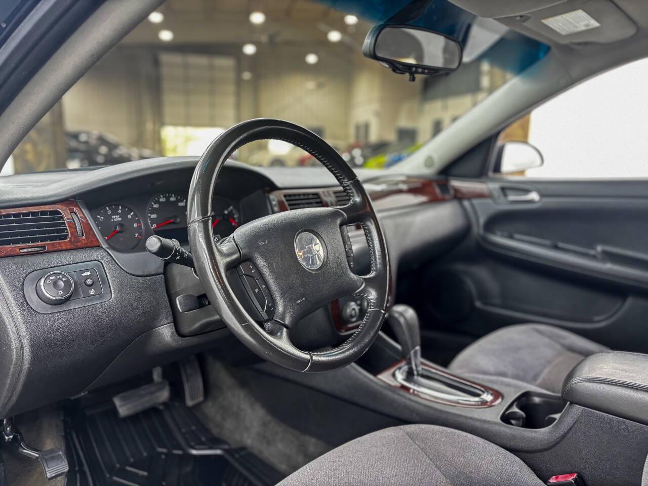 Chevrolet Impala LS 2011