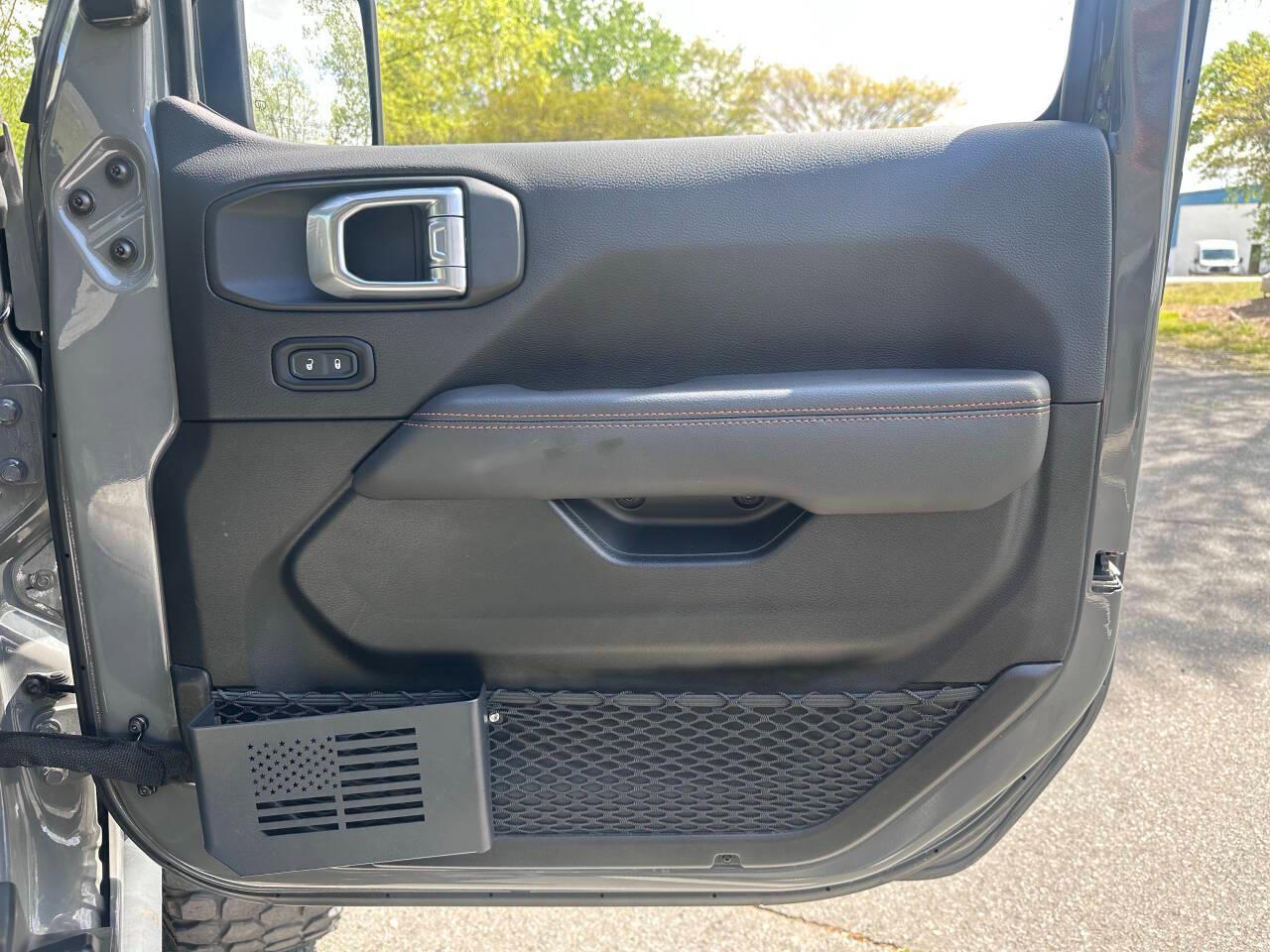 Jeep Gladiator Mojave 2021