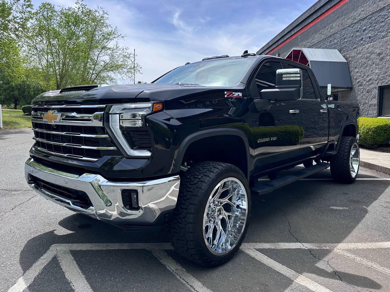 Chevrolet Silverado 2500HD LTZ Crew Cab Short Box 4WD 2024