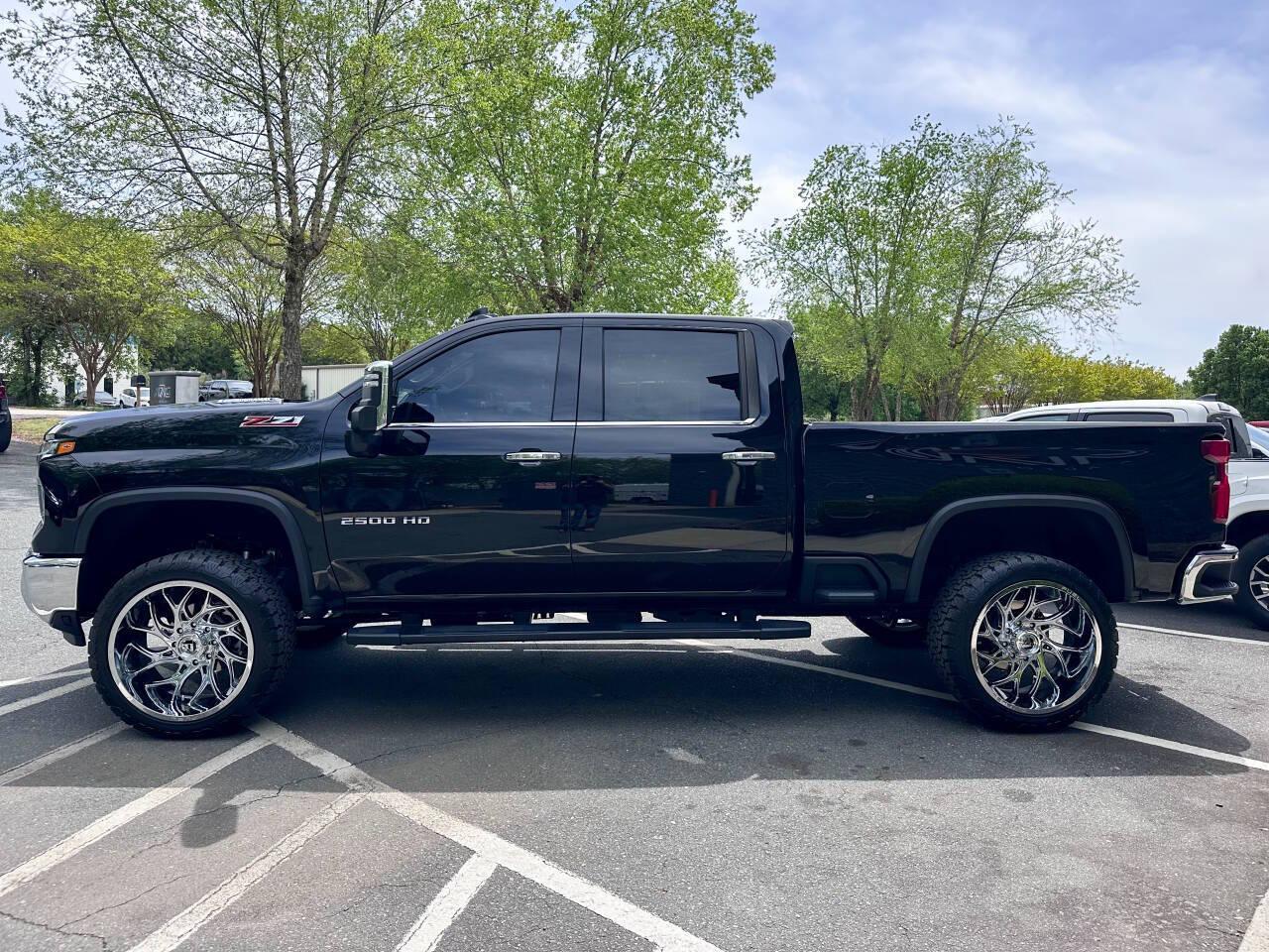 Chevrolet Silverado 2500HD LTZ Crew Cab Short Box 4WD 2024