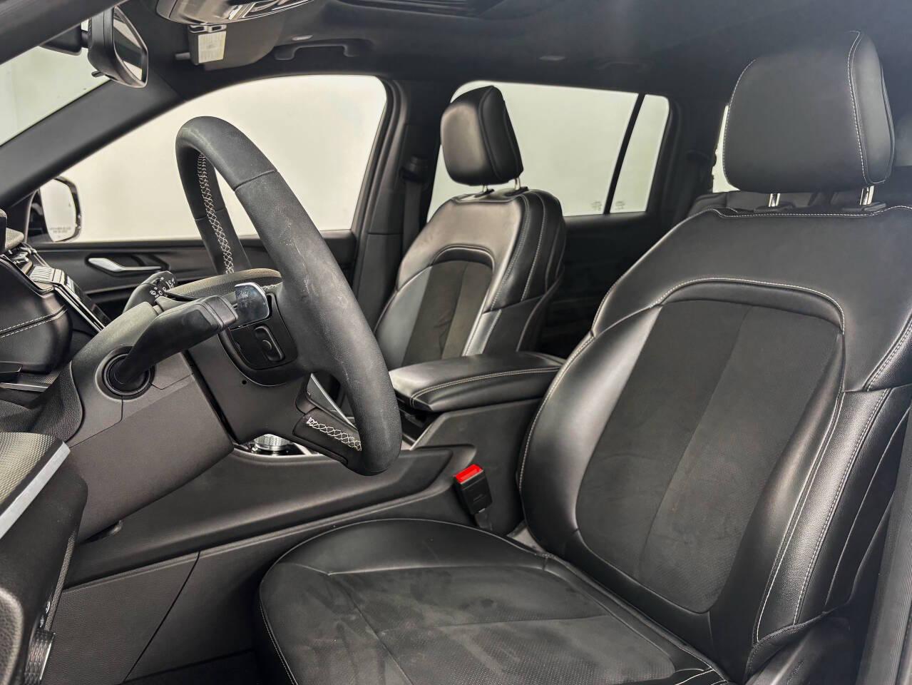 Jeep Grand Cherokee L Laredo 4WD 2024