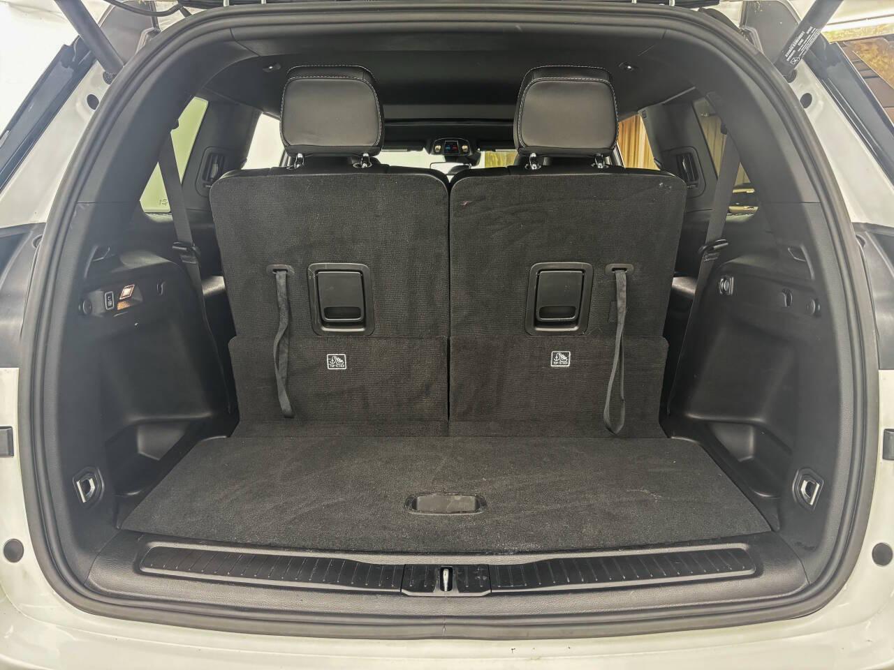 Jeep Grand Cherokee L Laredo 4WD 2024