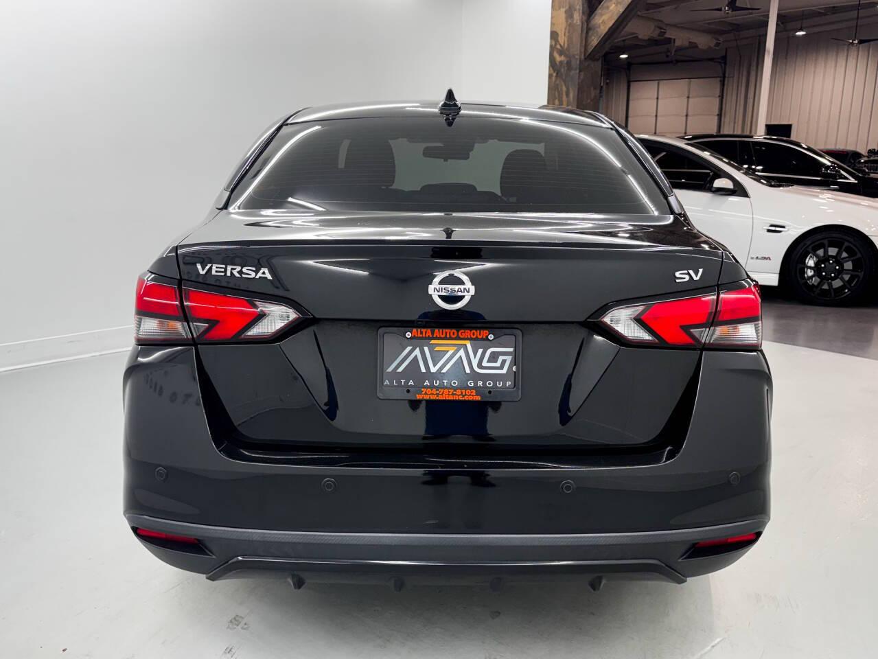 Nissan Versa SV 2021