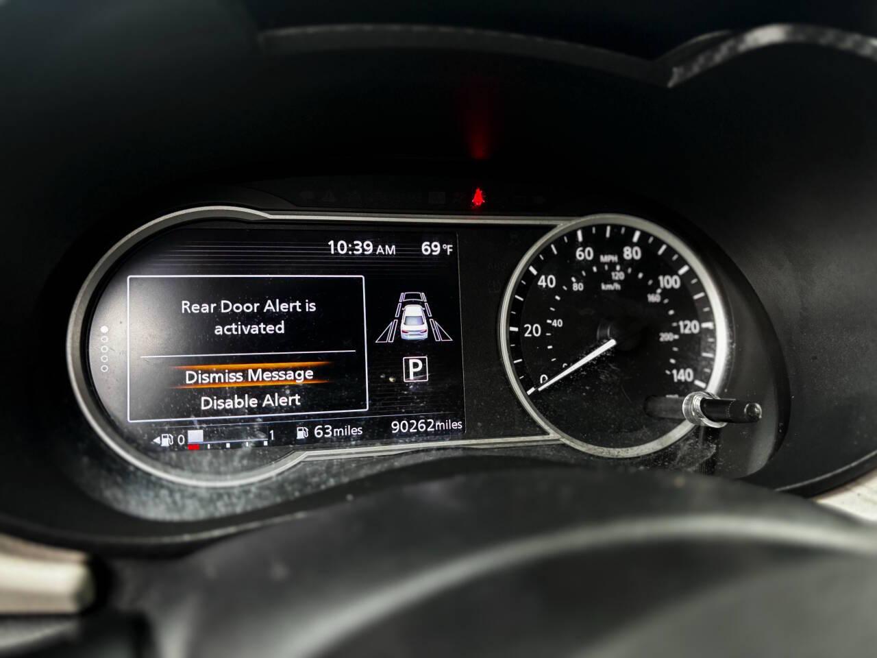 Nissan Versa SV 2021