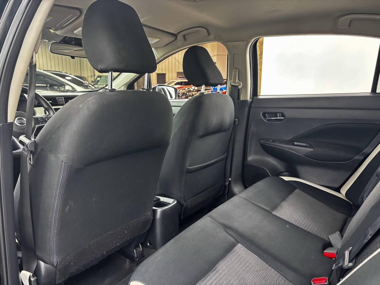 Nissan Versa SV 2021