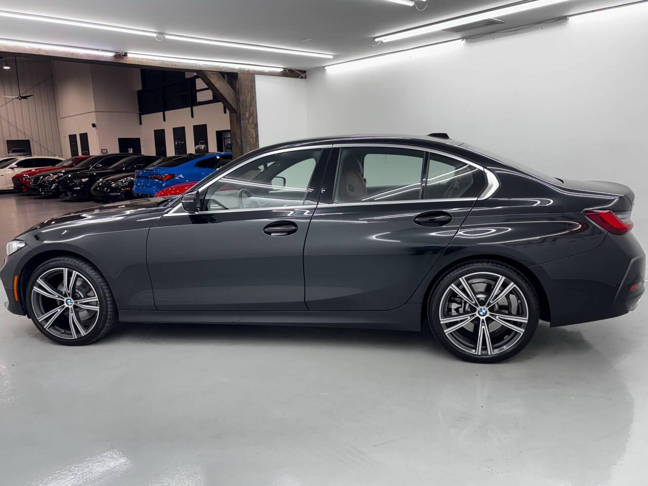 BMW 3-Series 330i xDrive 2024