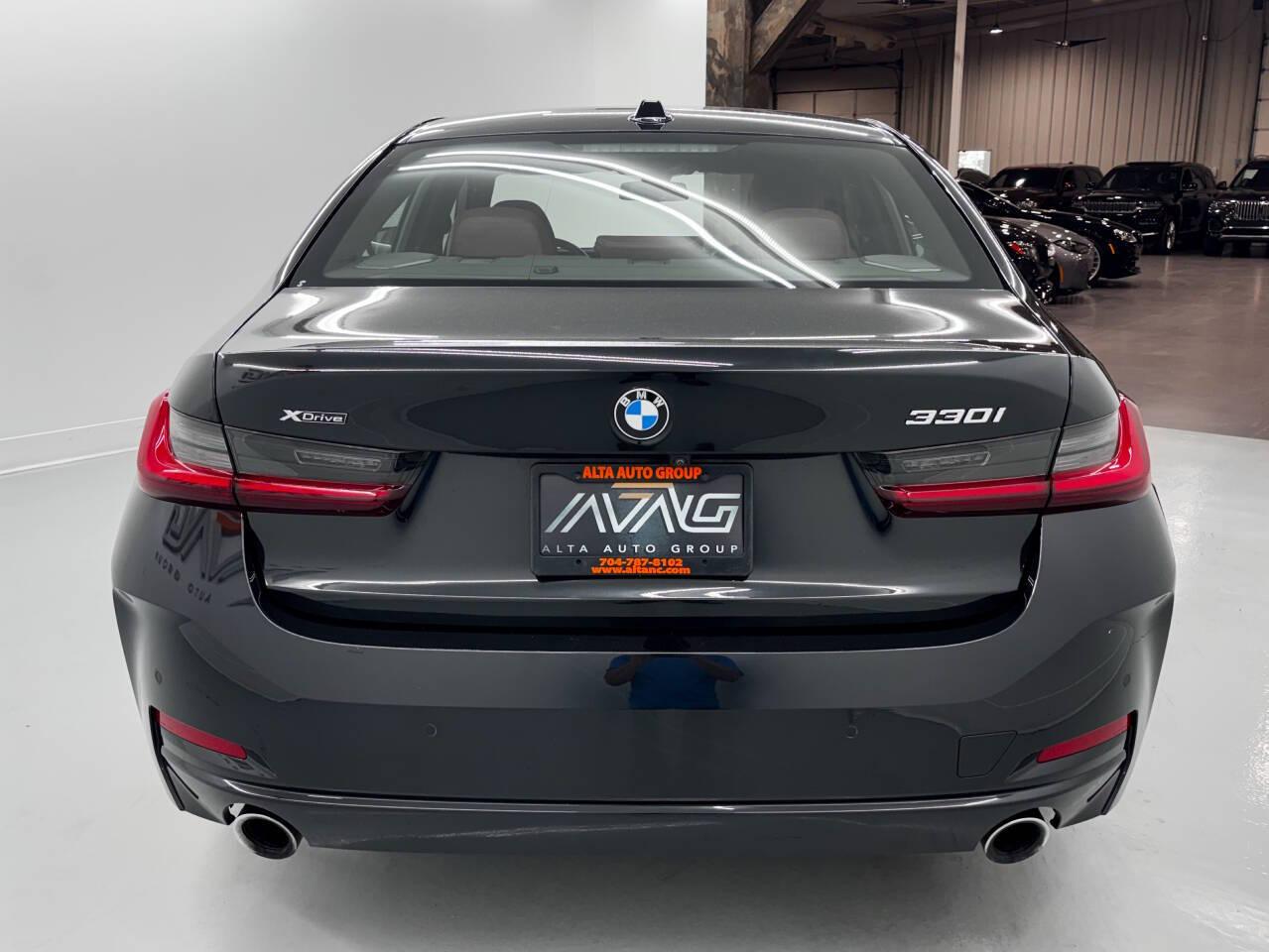 BMW 3-Series 330i xDrive 2024