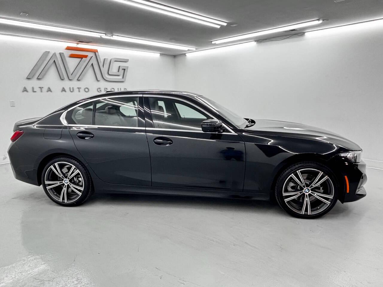 BMW 3-Series 330i xDrive 2024