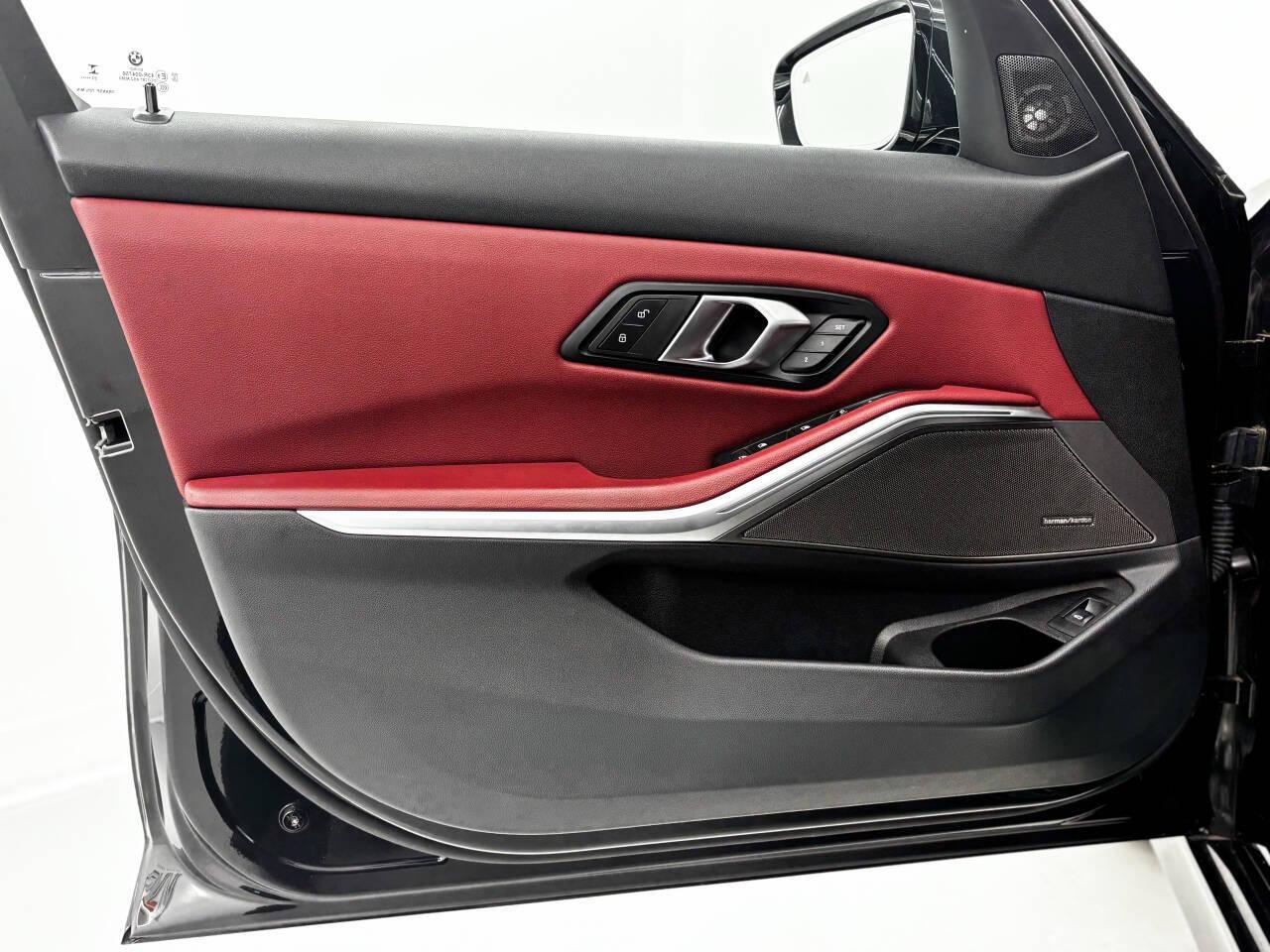 BMW 3-Series 330i xDrive 2024