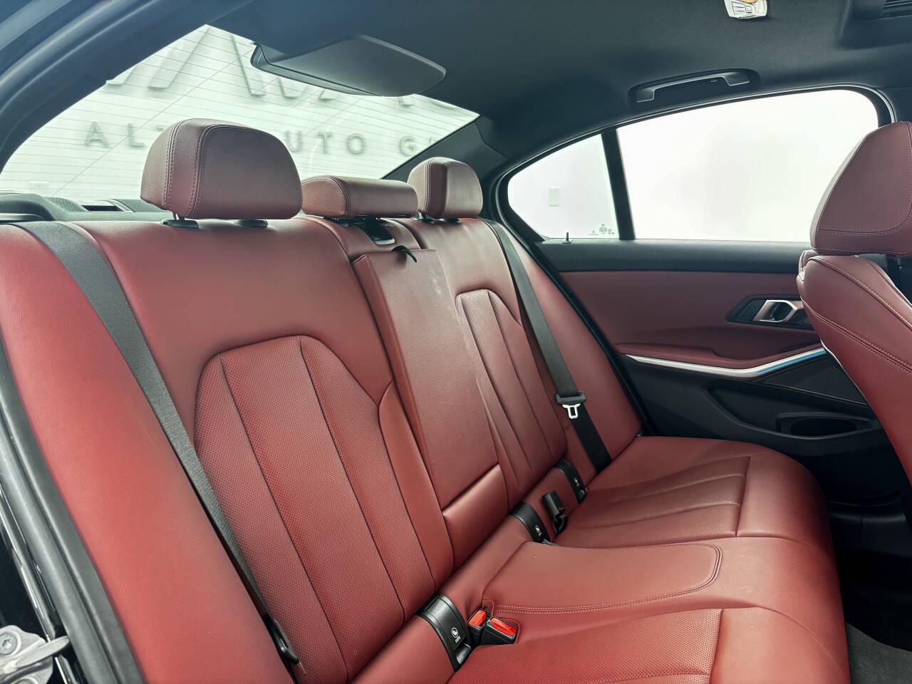 BMW 3-Series 330i xDrive 2024