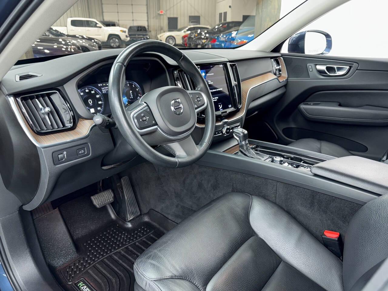 Volvo XC60 T5 Momentum 2021