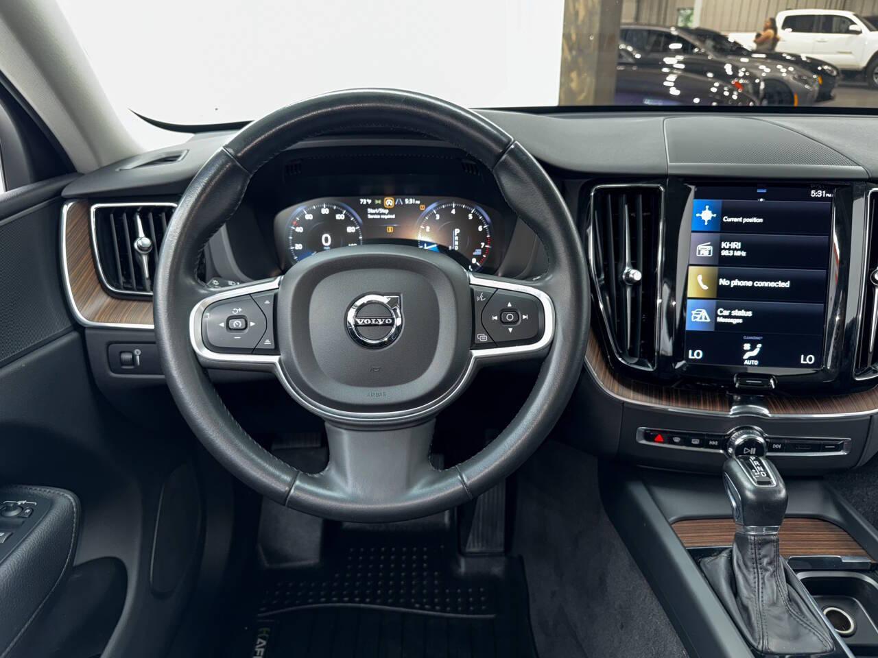 Volvo XC60 T5 Momentum 2021