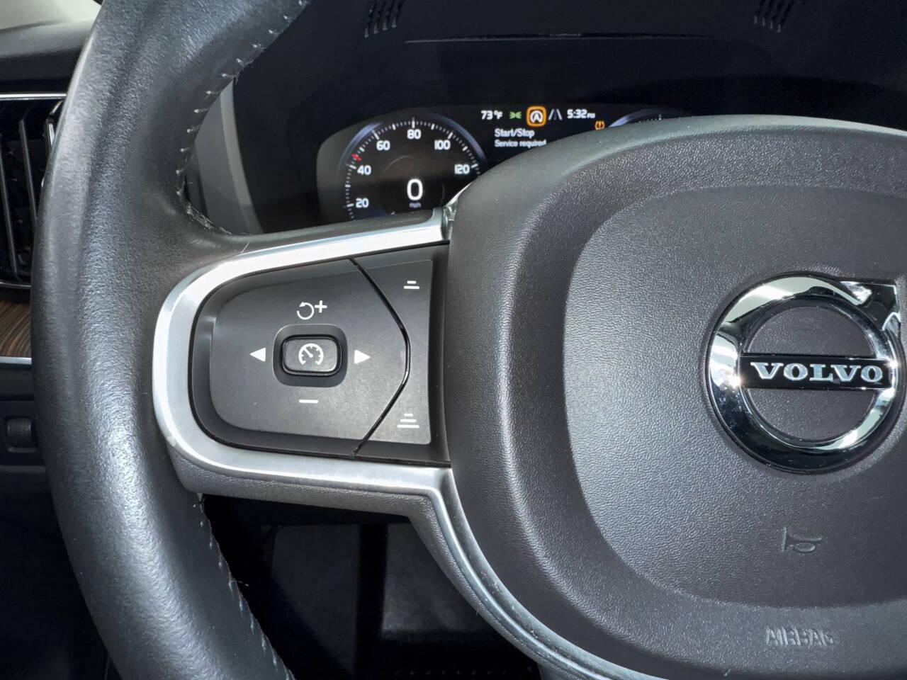 Volvo XC60 T5 Momentum 2021