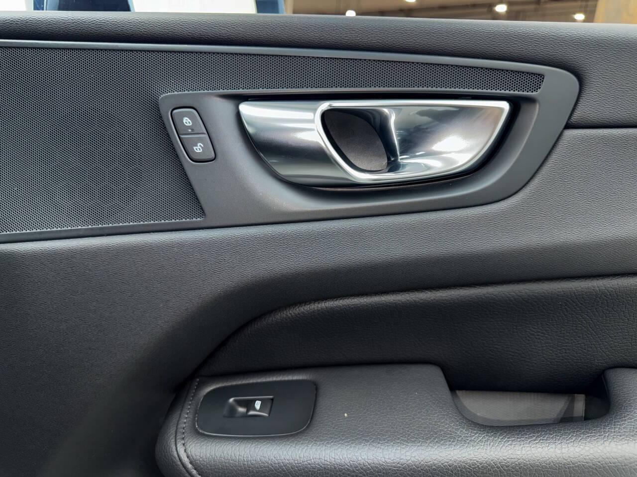 Volvo XC60 T5 Momentum 2021