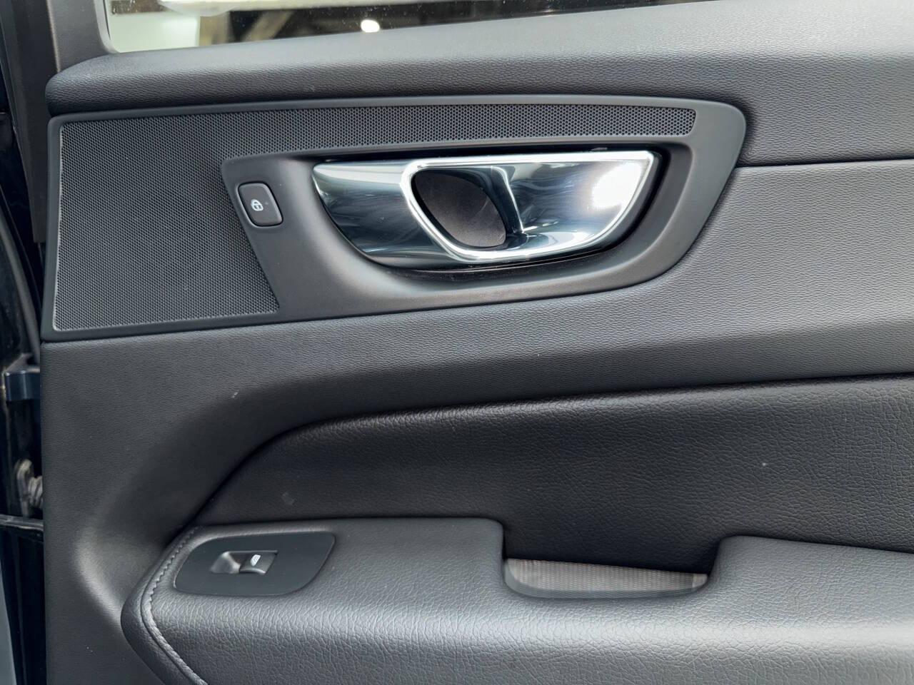 Volvo XC60 T5 Momentum 2021