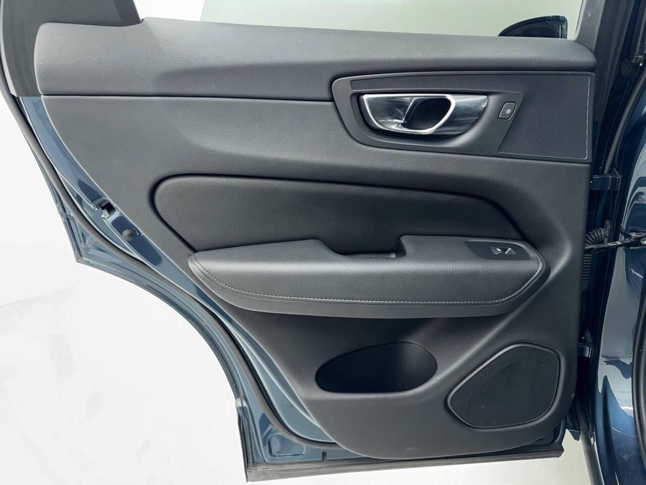 Volvo XC60 T5 Momentum 2021