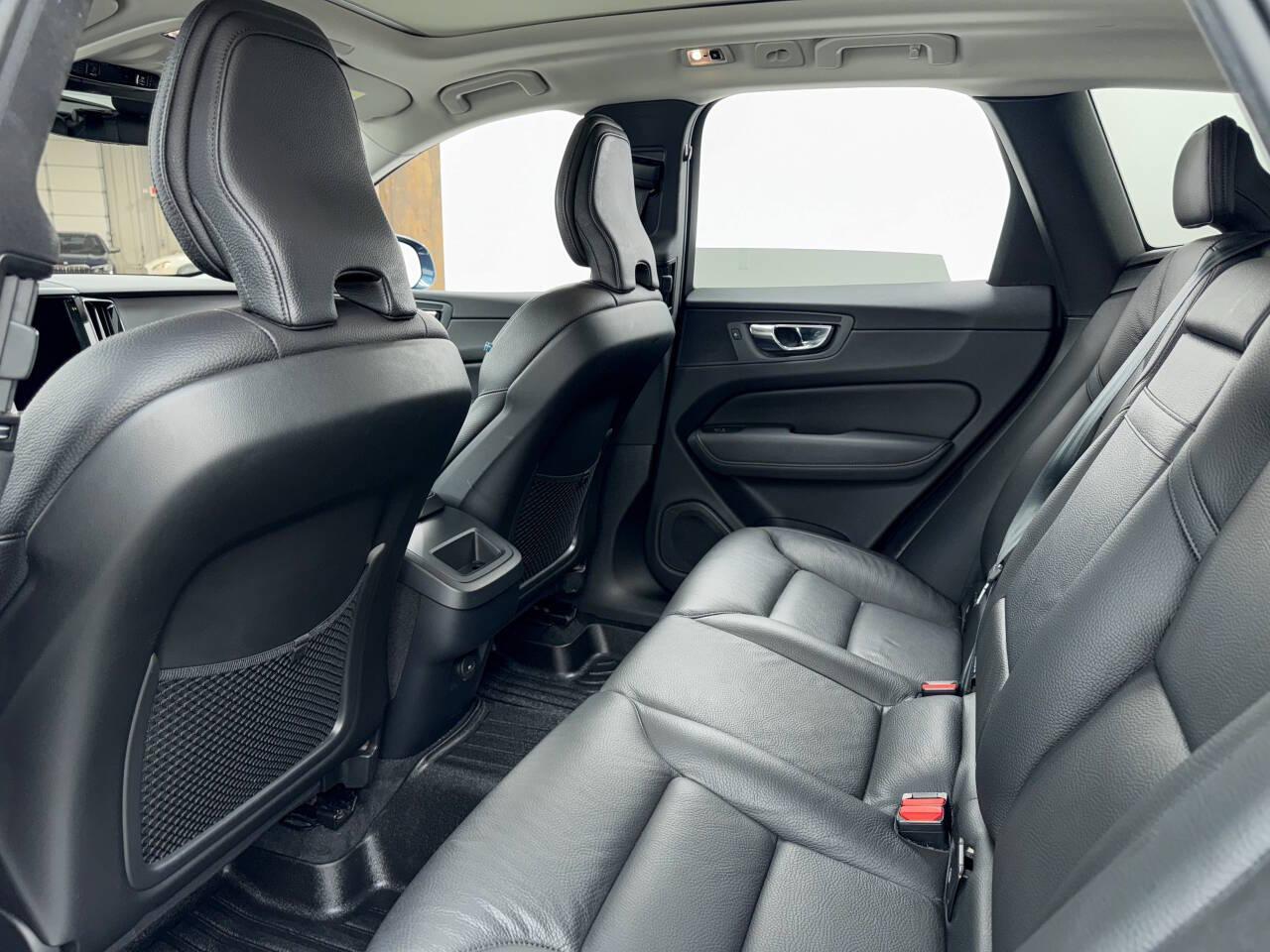 Volvo XC60 T5 Momentum 2021