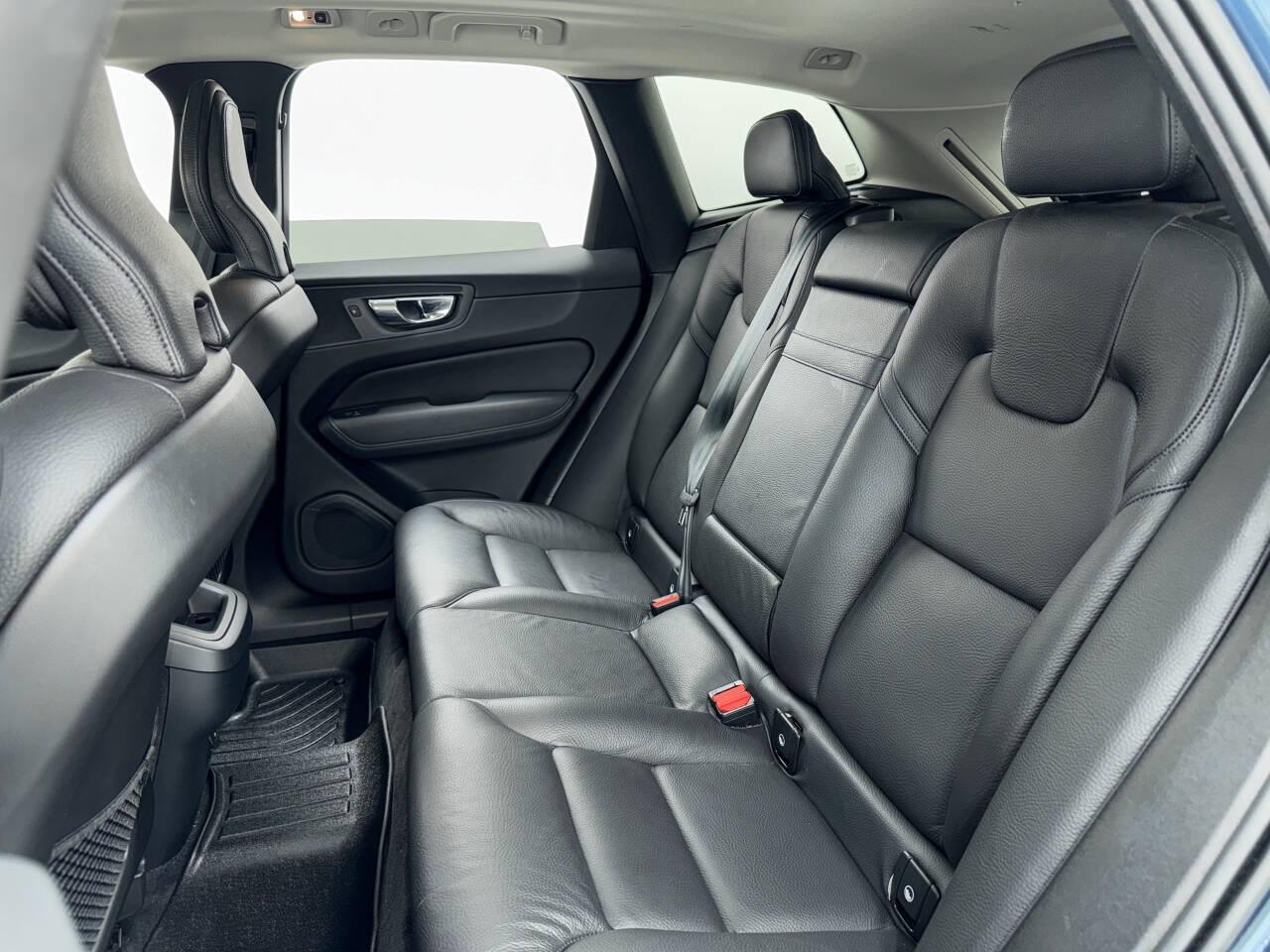 Volvo XC60 T5 Momentum 2021