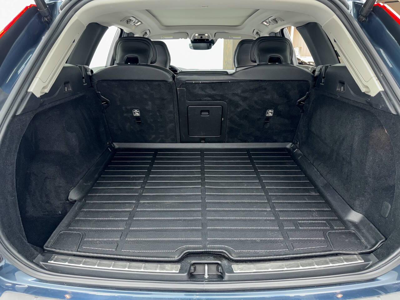 Volvo XC60 T5 Momentum 2021