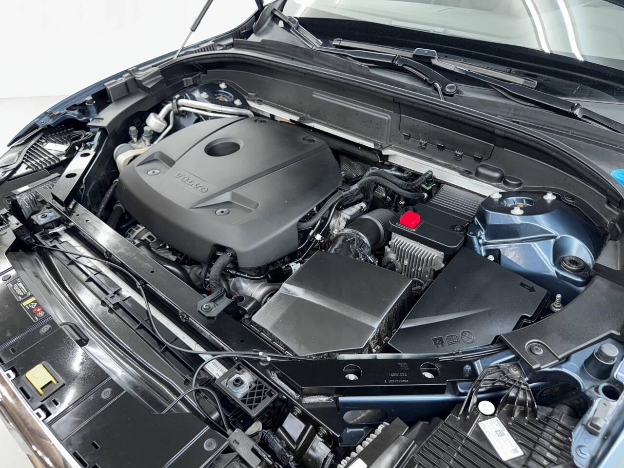 Volvo XC60 T5 Momentum 2021