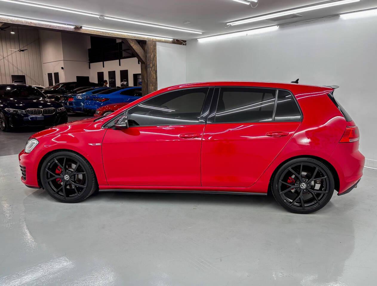 Volkswagen Golf GTI S 6A 4-Door 2017