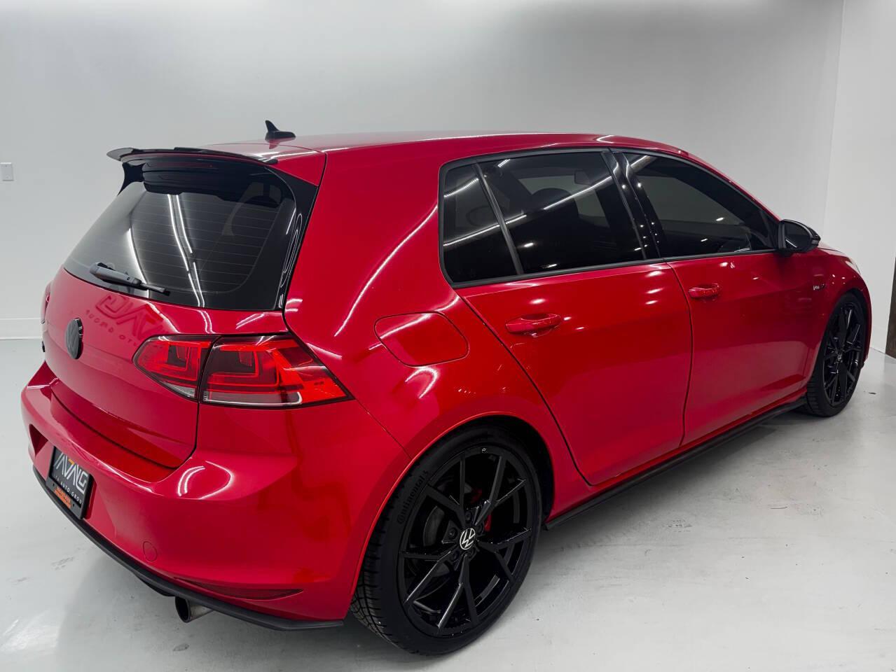 Volkswagen Golf GTI S 6A 4-Door 2017