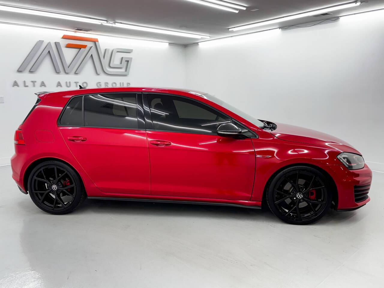 Volkswagen Golf GTI S 6A 4-Door 2017