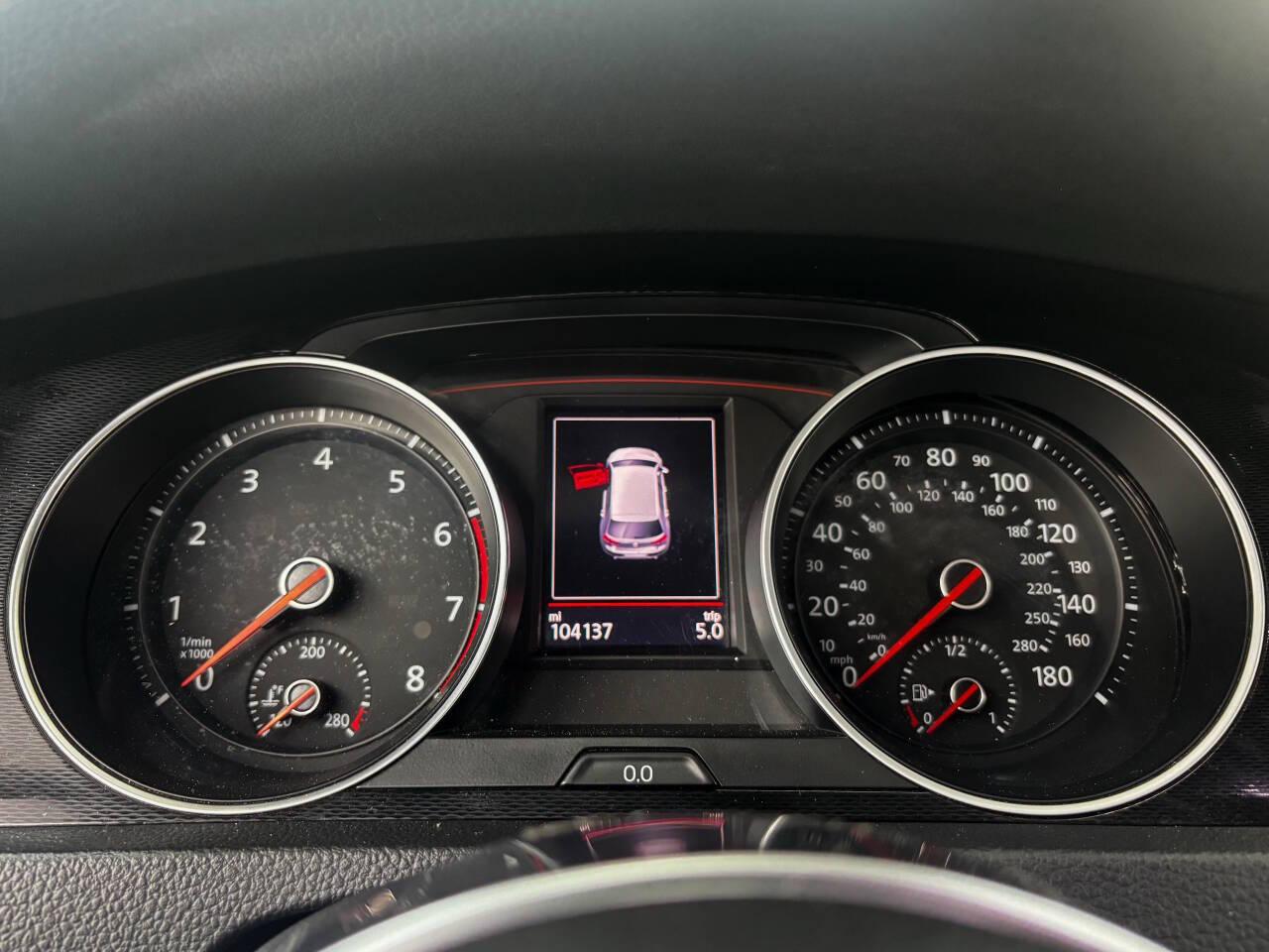 Volkswagen Golf GTI S 6A 4-Door 2017