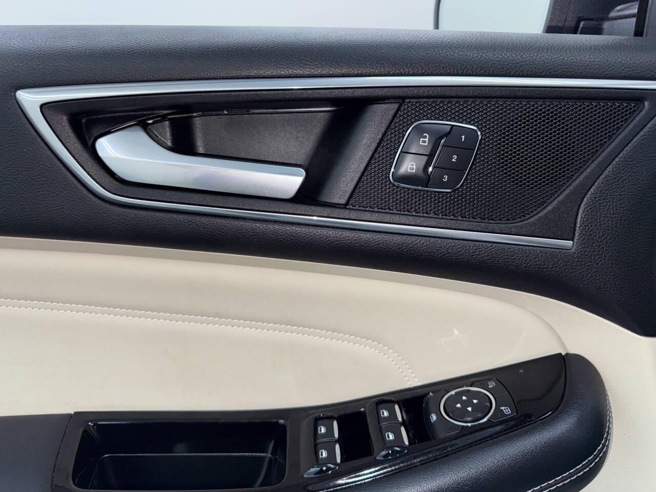 Ford Edge Titanium AWD 2016