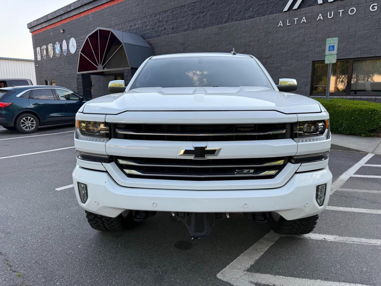 Chevrolet Silverado 1500 LTZ Crew Cab 4WD 2018