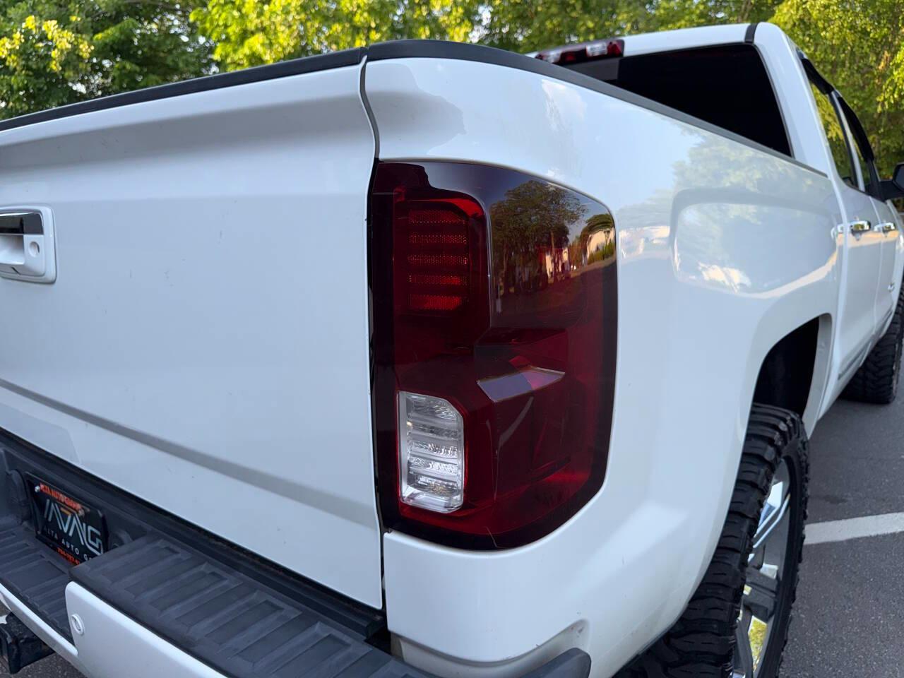 Chevrolet Silverado 1500 LTZ Crew Cab 4WD 2018