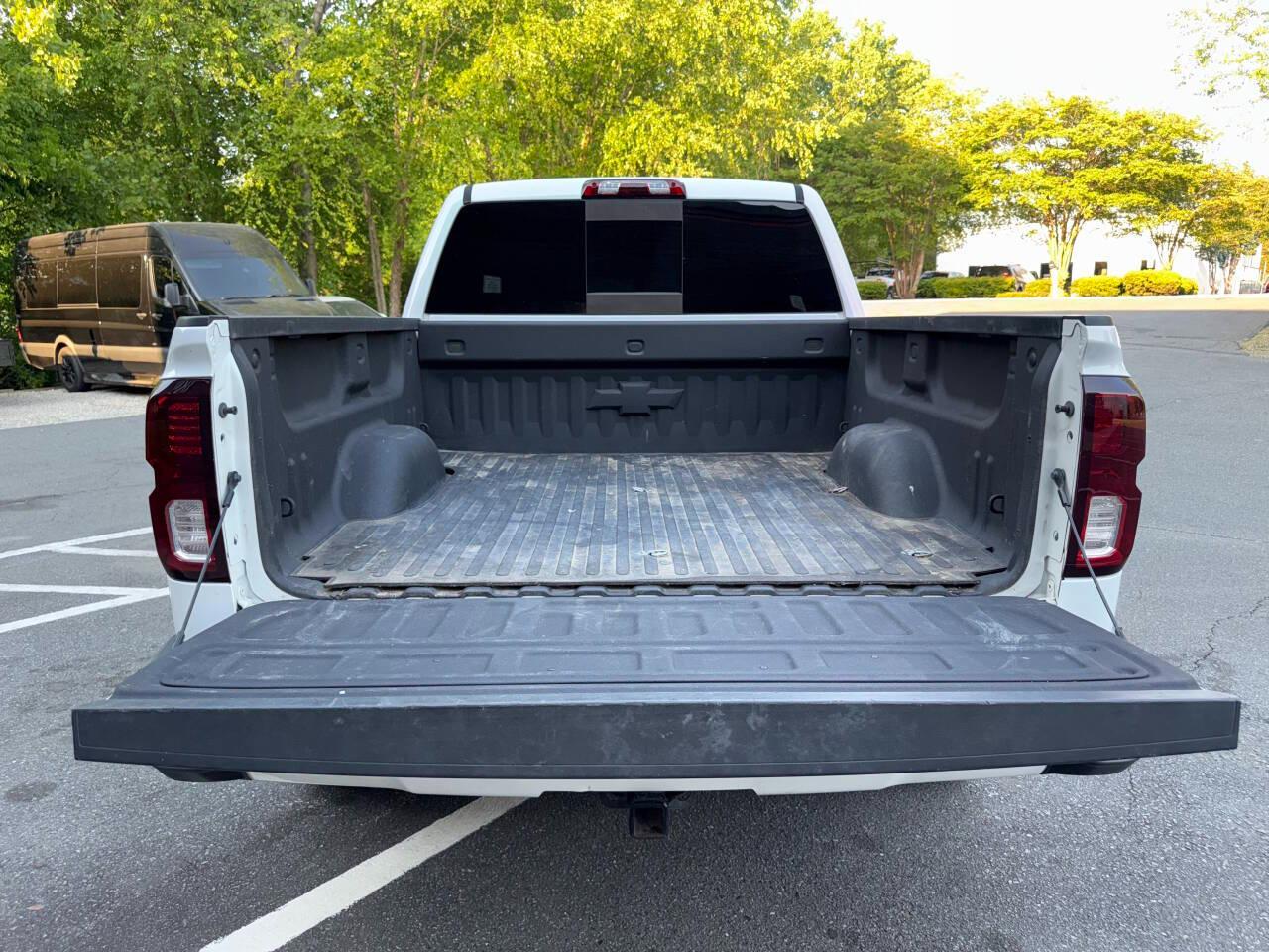 Chevrolet Silverado 1500 LTZ Crew Cab 4WD 2018