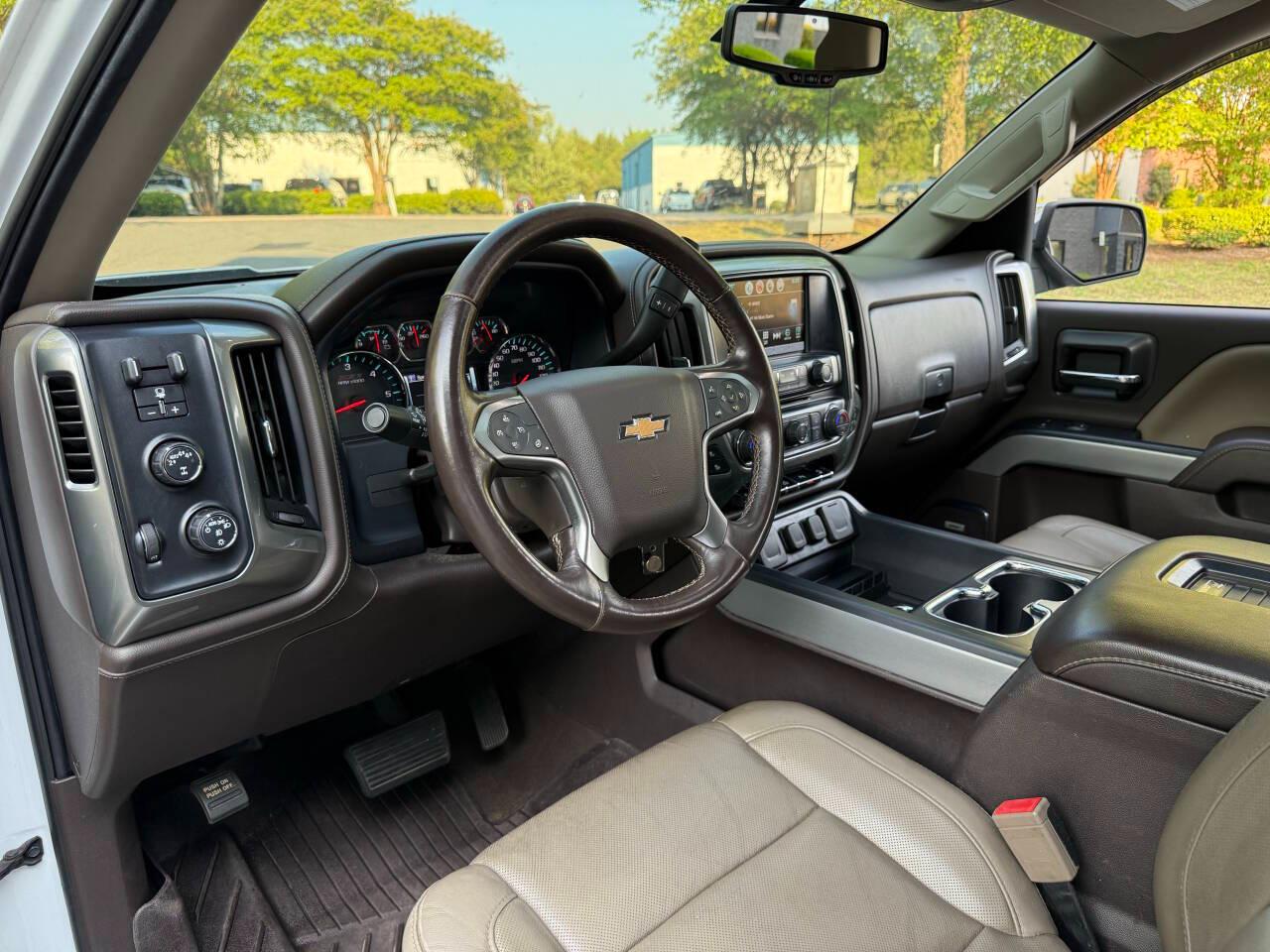 Chevrolet Silverado 1500 LTZ Crew Cab 4WD 2018