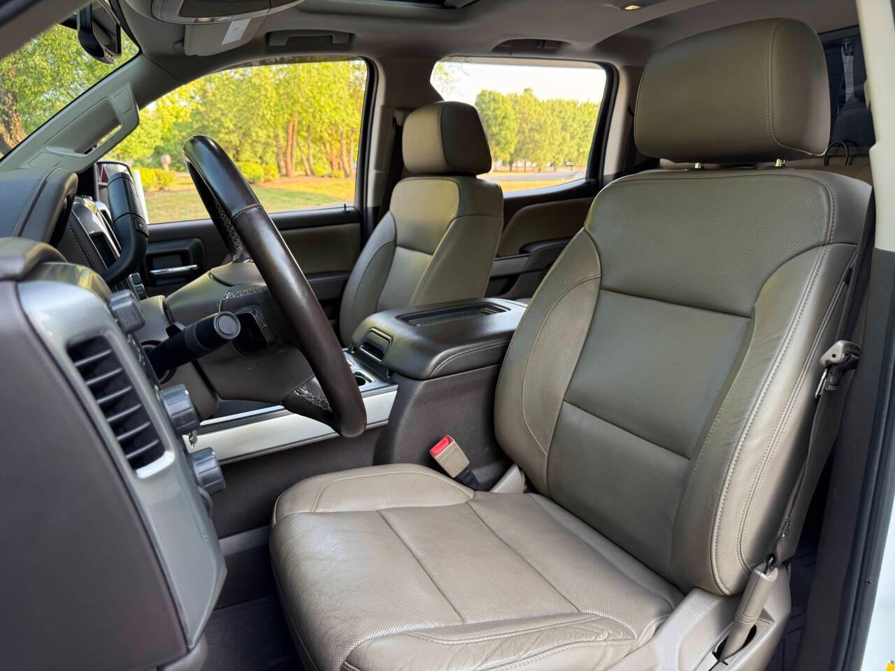 Chevrolet Silverado 1500 LTZ Crew Cab 4WD 2018