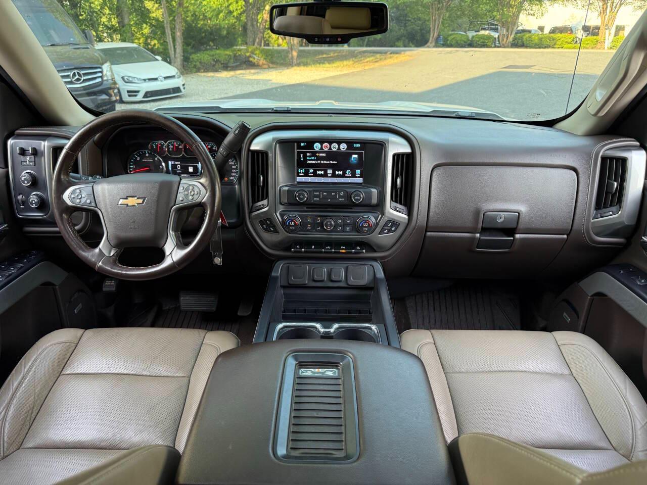 Chevrolet Silverado 1500 LTZ Crew Cab 4WD 2018