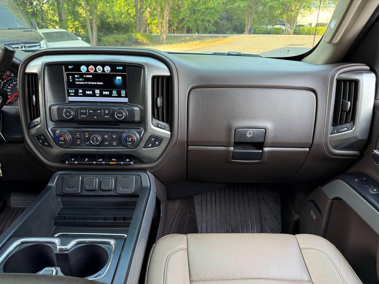 Chevrolet Silverado 1500 LTZ Crew Cab 4WD 2018