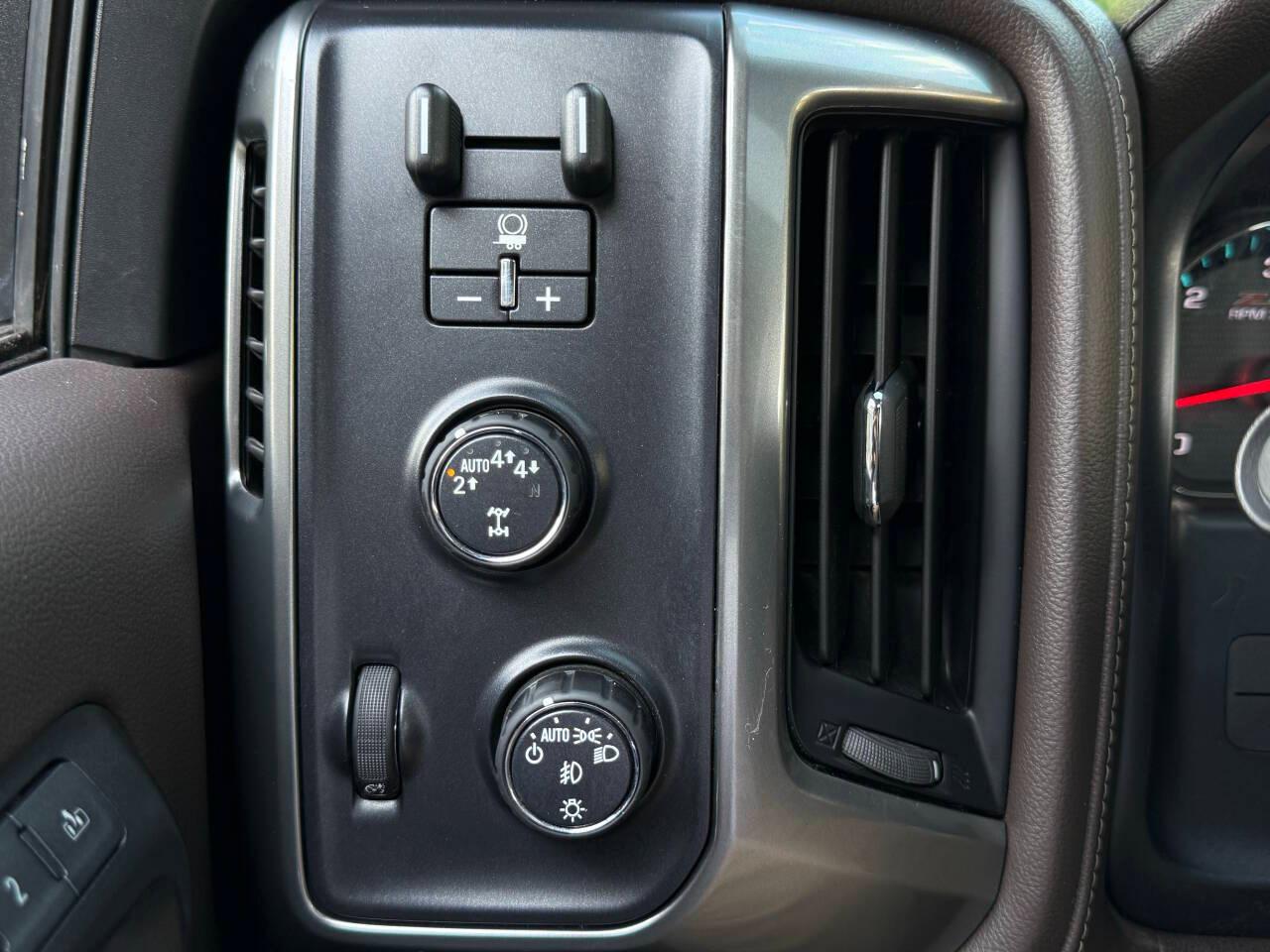 Chevrolet Silverado 1500 LTZ Crew Cab 4WD 2018